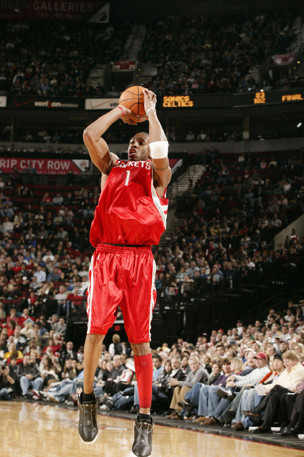 穆里尼奥：很明显我不会去执教皇马，甚至都不需要去讨论（穆里尼奥：执教皇马不可能，这个话题无需讨论）