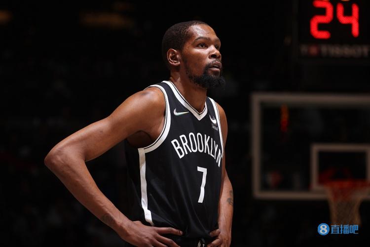 弗洛伦齐：在罗马时我们阵容很强，但对手是能拿100分的尤文（弗洛伦齐：在罗马我们实力不弱，无奈对面是能冲破100分的尤文）