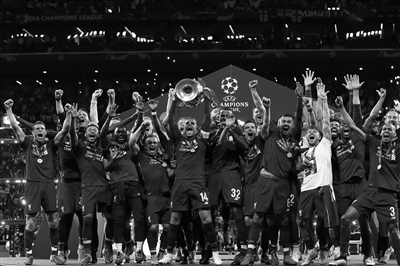 英媒：桑德兰无意冬窗出售扎卡，更不愿意以2000万欧出售