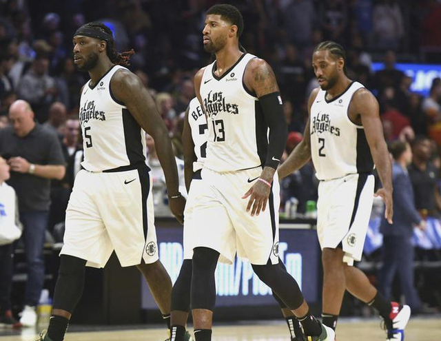 泽林斯基：下一轮踢利物浦必须好好表现，我们要争取进入前八（泽林斯基：战利物浦需全力发挥，力争跻身前八）