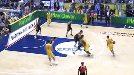 或将解散，记者：有中超球队欠薪严重，可能将无法获得准入资格，梅州客家或成大赢家（欠薪风波或致中超队无缘准入甚至解散，梅州客家有望成最大赢家）