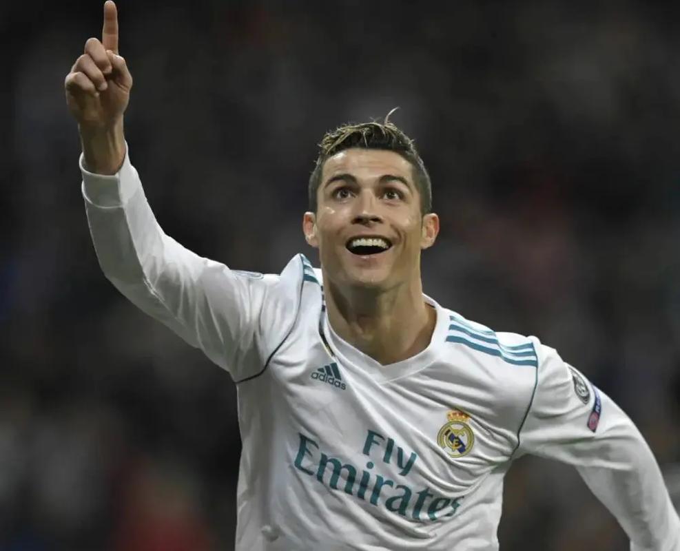 阿贾·威尔逊：阿德巴约训练中用NBA强度防守，有时我会急