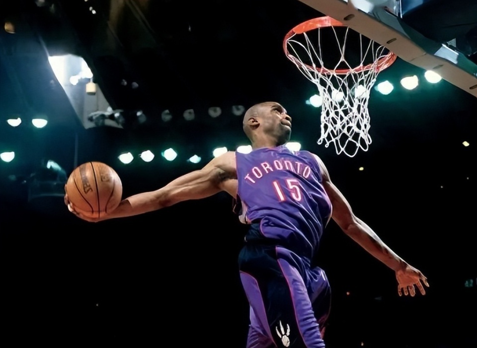 100%命中率&命中三分砍下20+！沃尔什成绿军队史第一人（全场百发百中+三分开火轰20+，沃尔什成绿军队史首人）