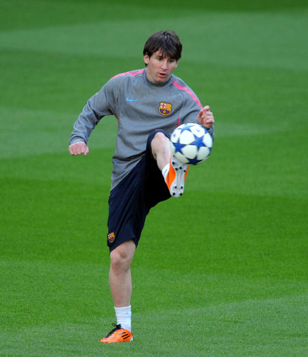 詹卢卡-西蒙尼谈朱利亚诺：父亲总说他是最好的，他前途无量（詹卢卡-西蒙尼评朱利亚诺：父亲盛赞其为最佳，前景无限）