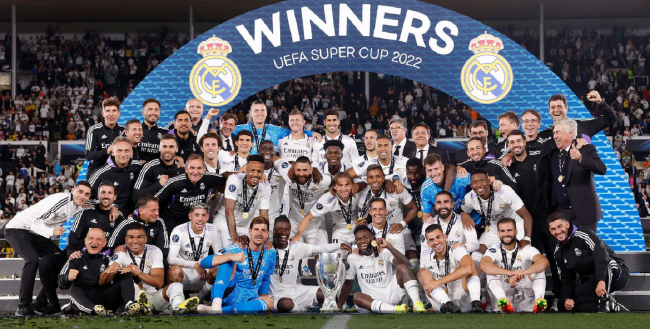 TA：利物浦签不下伊萨克也不会盲目买人；斯洛特想补充中后卫（TA：即便无缘伊萨克，利物浦也不盲目引援；斯洛特盼补强中后卫）