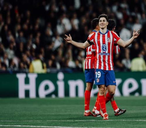 埃切韦里冬窗回河床？记者：经纪人和曼城都没有进行相关讨论（记者称埃切韦里冬窗回归河床暂无谈判：经纪人与曼城未就此沟通）